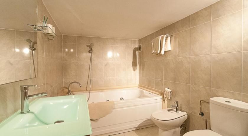Apartamentos Alos Barcelona Exterior photo